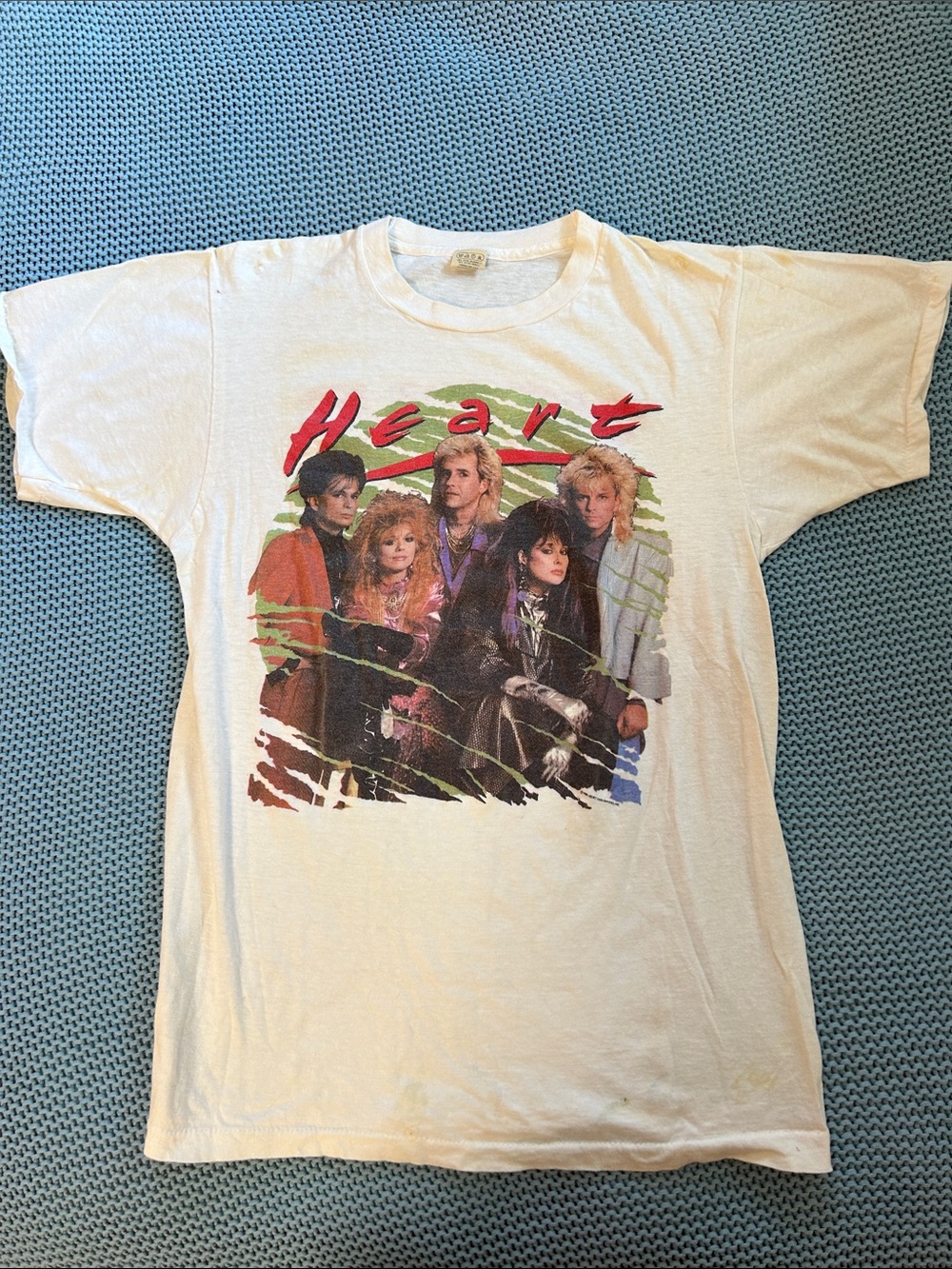 Vintage Heart Band Graphic Single Stitch Concert Tee 1985-86 World Tour